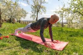 揭秘逃生游戏中的花式艾草桃子灯：玩家必备知识