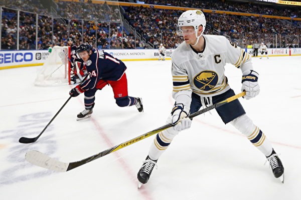 德扑底池控制：减少波动本身就是一种盈利。（德州扑克底池管理：降低波动也是一种获利之道）