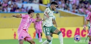 克里斯·卡普安诺投出蝴蝶球击败对手，标志着这种古老球种在现代的回归