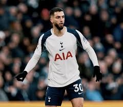 存在感实在太低！马刺锋线大将若继续低迷恐面临被交易风险